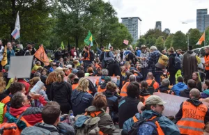 Prokuratura w Holandii pobłażliwa dla eko-aktywistów blokujących autostrady.
