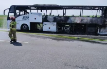 Na autostradzie A4 spłonął autobus wiozący wrocławskich uczniów na wycieczkę.