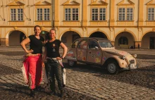 Dwie dziewczyny Citroënem 2CV na Rajd Dakar!