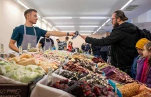 Patriotyzm na zakupach. Pieniądz ma narodowość