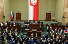 Sejm przyjął tzw. ustawę Kamilka. Przeciw Konfederacja i Wolnościowcy