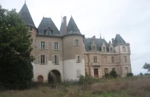 Francja: Opuszczony pałac.
