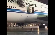 Kuwait Airways B747 górny pokład ....