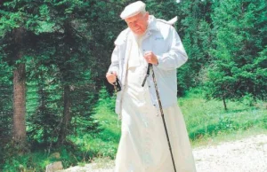 Jan Paweł II w lesie