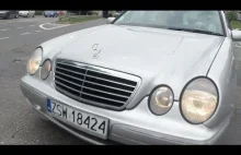 Gdynia: Mercedes wjeżdża w rowerzystę. Nagranie z kamerki roweru