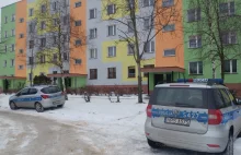 Zwłoki matki i dziecka w mieszkaniu w Ostrowcu. Policja nie wyklucza...