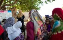 Panika w Pakistanie po tym jak niemal 900 dzieci zostało zarażonych wirusem HIV