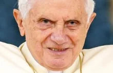 Joseph Ratzinger chciał zniesienia celibatu, kiedy miał... 42 lata