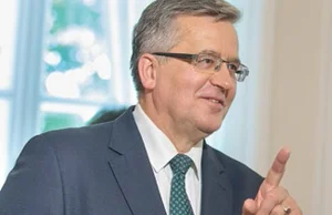 Komorowski hojny dla doradców