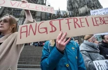 "Musze chować blond włosy pod czapką": Czyli życie kobiet w reżimie Merkel