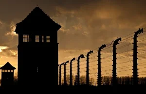 Niemieckie obozy śmierci - powszechna zmowa milczenia