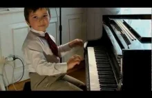 Wiktor Sommer brilliant pianist is 6 years old