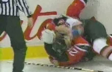 Pierwsza walka Krzysztofa Oliwy w debiucie w lidze NHL! Boughner vs Oliwa