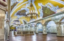 Niesamowite wnętrza stacji metra w Moskwie