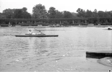 Kajaki na Wrocławskiej Pergoli w 1940 roku. – Miejsca we Wrocławiu.