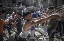 Izrael popełnia zbrodnie wojenne. Obserwatorzy opisują strzelanie do cywilów.
