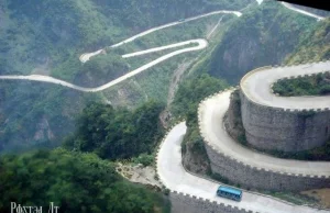 Przerażająca droga w Chinach