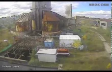 Moment zawalenia się komina w Tomaszowie Mazowieckim