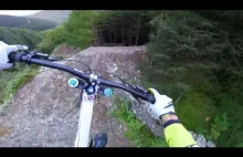 Gee Atherton - Red Bull Hardline. Szalona trasa MTB.