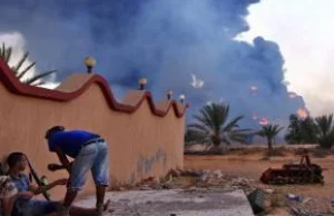 Libia pogrąża się w chaosie