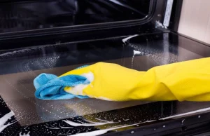 Jak wyczyścić mocno zabrudzony piekarnik domowe sposoby