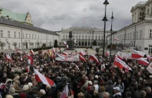 Egzorcyzmy w rocznicę Smoleńska. Poseł PiS: Nie uwłacza mi to