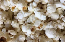 Szwedzi wrzucą do Bałtyku tysiące litrów popcornu