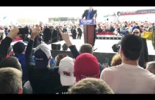 Próba ataku na Donalda Trumpa podczas wiecu wyborczego [wideo]