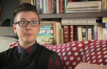"Setki" młodych transseksualistów szuka pomocy w powrocie do pierwszej płci[ENG]