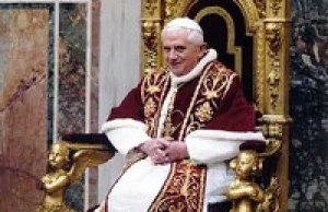 Progresywiści chcieli, by Bergolio zablokował na konklawe w 2005 Ratzingera