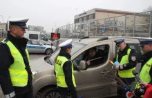 Policjanci z rózgami siali postrach na ulicach Kielc ;)