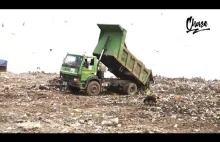 Indyjski świat śmieci - Góra śmieci w Delhi