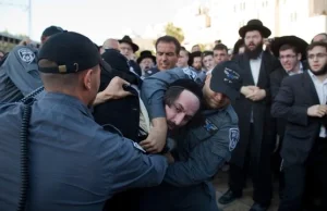 Atak pod Ścianą Płaczu, żydowscy ortodoksi rzucili się na kobiety