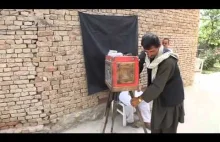 Afgański uliczny aparat tradycyjny - "kamra-e-faoree"