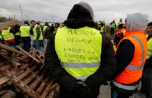 Macron nie przejmuje się protestami rodaków.