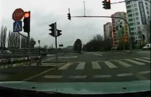 Policja zajęła się wyczynami kuriera na drodze w Sosnowcu