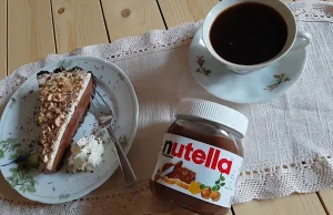 Krucha tarta z nutellą i bitą śmietaną