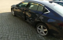 Opel Insignia po szkodzie sprzedawany jako pojazd bezwypadkowy.