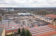 Tyle zostało z zabytkowej przędzalni, w której miał/ma powstać centrum handlowe.