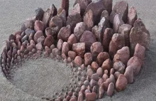 "Daj kamienia!" - wyższy poziom układania kamieni na plaży