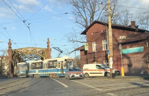 Wykoleił się tramwaj nauki jazdy. Duże utrudnienia