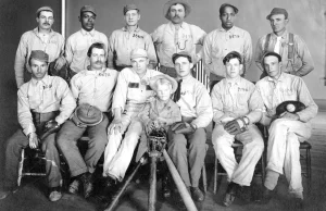 Więźniowie, którzy byli zmuszeni do gry w baseball, aby żyć