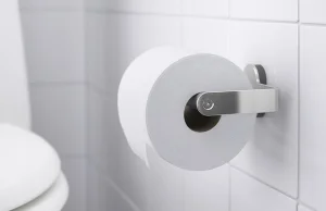 W Hongkongu napastnicy z nożami ukradli 600 rolek papieru toaletowego