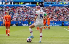 53 tys. fanów na meczu kobiet. Czy damski futbol dorówna męskiemu?