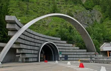 Austriak za rok jeżdżenia płaci podobnie jak my za jeden przejazd autostradą A2!