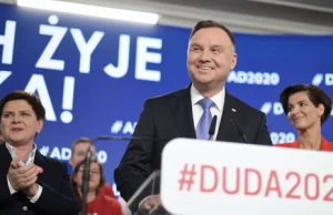 Sondaż CBOS: Coraz więcej osób negatywnie ocenia prezydenturę Dudy