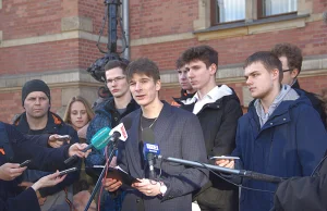 Gdańsk. Protest młodzieży szkolnej przeciwko programowi edukacji seksualnej