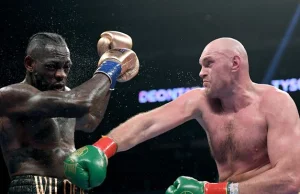 Fury vs Wilder knockdown.