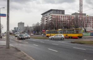 Drogowcy wchodzą na Racławicką. Niebezpieczne skrzyżowanie wreszcie...