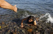 Ochotnicy z Izraela pomagają syryjskim uchodźcom w Grecji